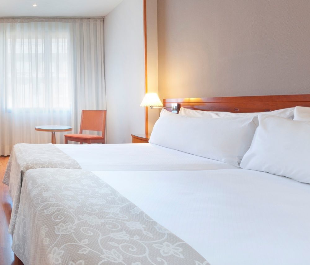 Hotel Madrid Centro, Affiliated by Meliá Esterno foto