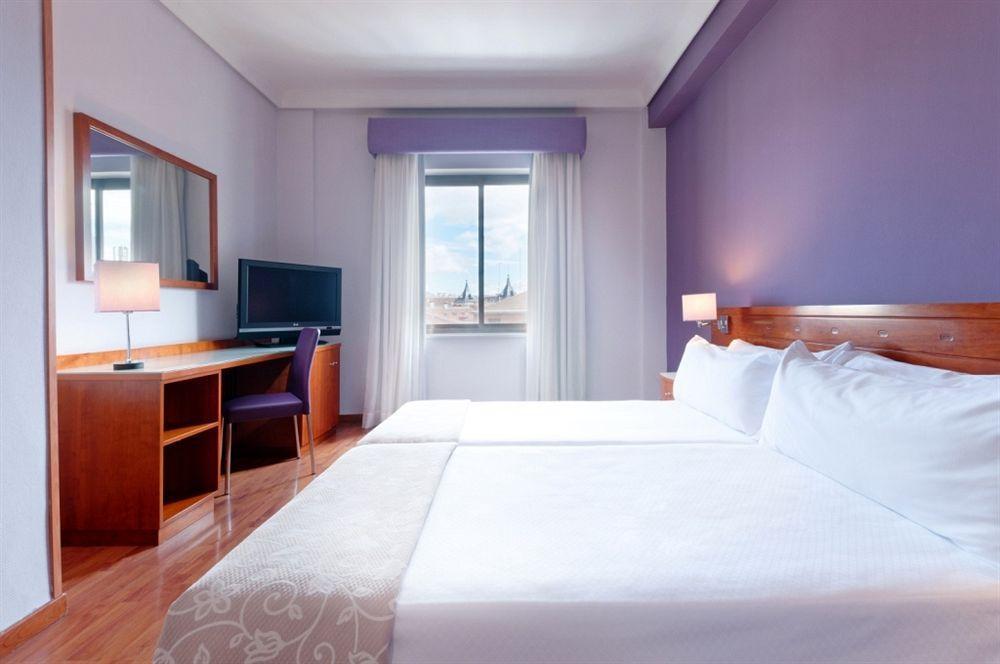 Hotel Madrid Centro, Affiliated by Meliá Camera foto