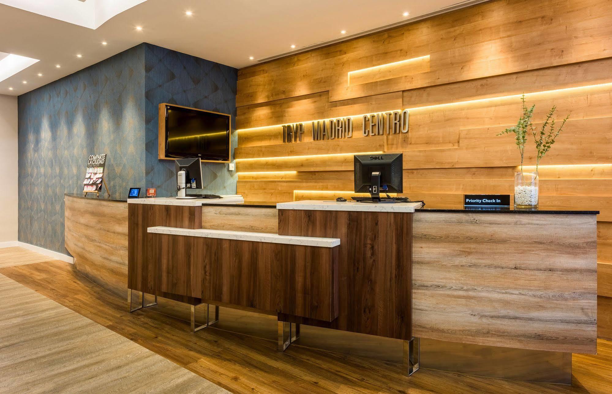 Hotel Madrid Centro, Affiliated by Meliá Esterno foto