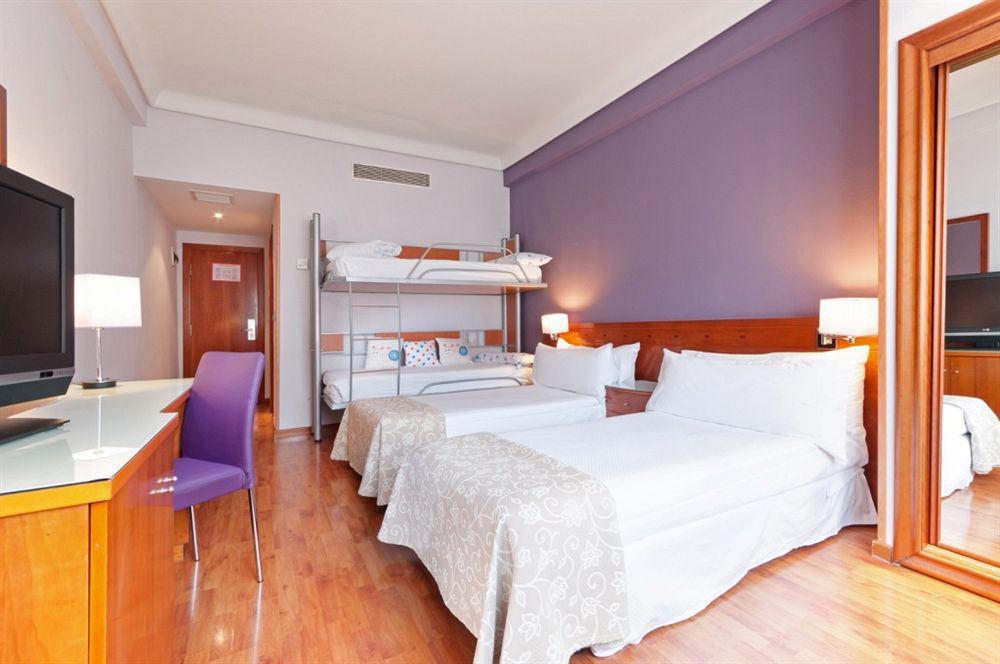 Hotel Madrid Centro, Affiliated by Meliá Esterno foto